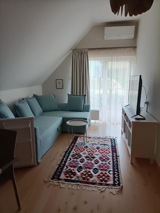 Апартаменти Pahok Apartmanhaz Олшовпагок Екстер'єр фото